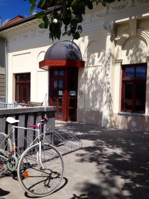 A Pousada Göncölház Vác Exterior foto