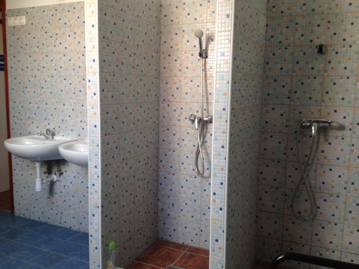 A Pousada Göncölház Vác Exterior foto