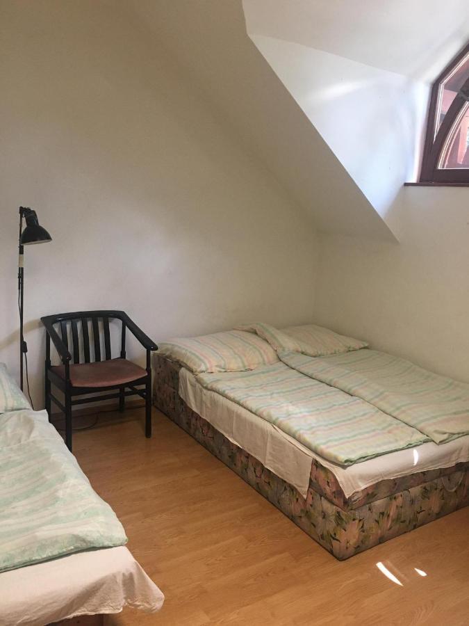 A Pousada Göncölház Vác Exterior foto